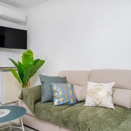 Apartment Mirella's Cute Place Udine
